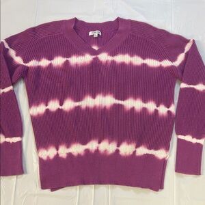 Johnny Was cotton v neck purple and white size s